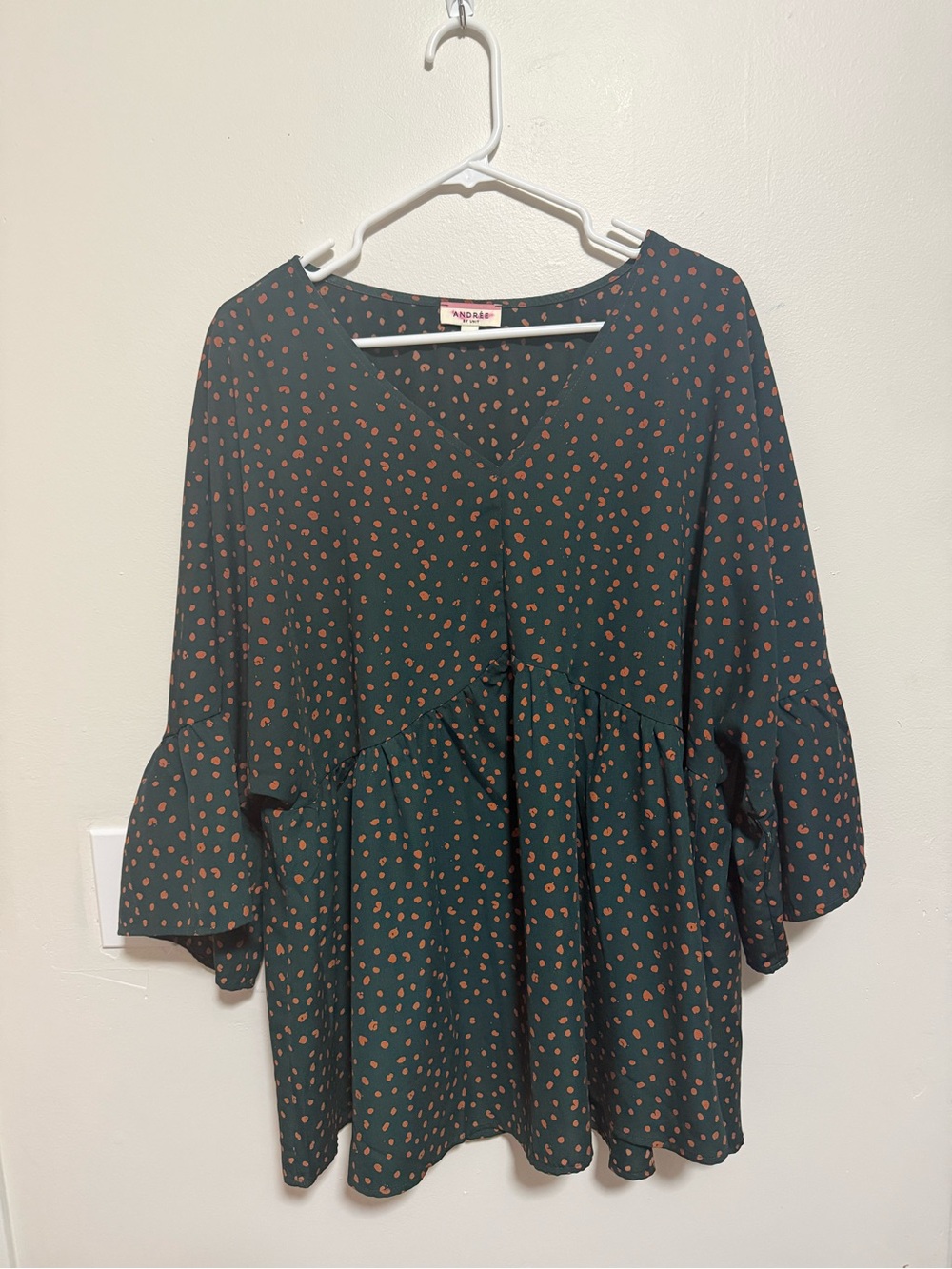 ANDRÉE BY UNIT Dark Green Blouse with Rust Dot Print